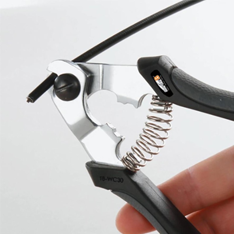 Pince coupe câbles et gaines de freins pour fauteuil roulant